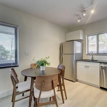 Beachy&Boho Apt For 6 People With Kitchen And Pool Fort Lauderdale Exterior photo