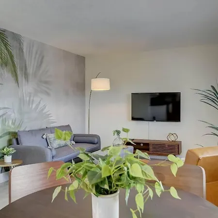 Beachy&Boho Apt For 6 People With Kitchen And Pool Fort Lauderdale Exterior photo