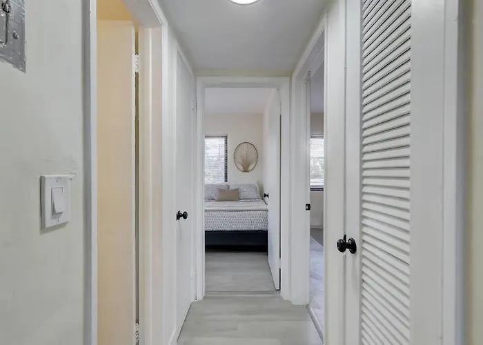 Beachy&Boho Apt For 6 People With Kitchen And Pool